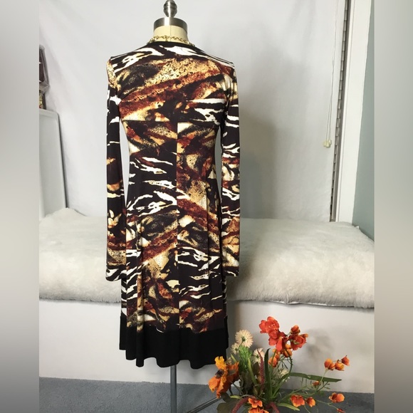 Karen Kane Women's animal print Rayon scoop Neck Long Sleeve Midi Dress size M - Picture 2 of 14